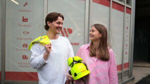 Kuvassa WorkPowerin työntekijöitä valmiina kesätyöntekijöiden rekrytointiin.