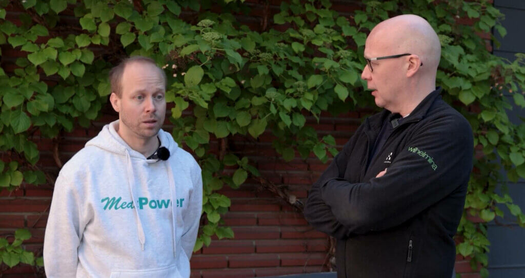Kuvassa MediPowerin Aki Mäki-Arvela ja Wilhelmiinan Timo Häkkinen.